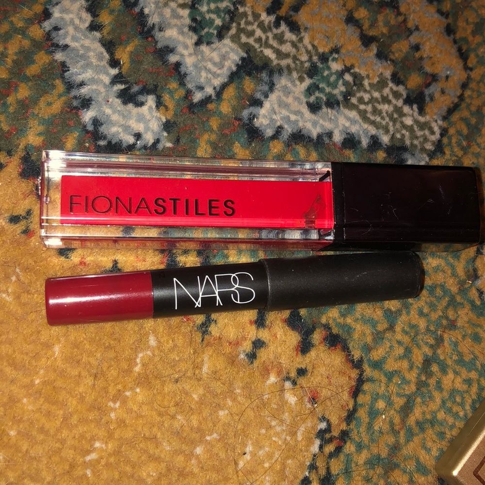 Red lip color bundle